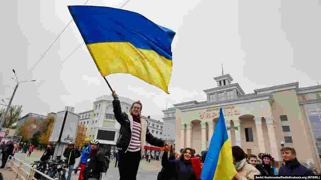 У місті майорять національні прапори України