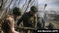 Бої посеред руїн: Україна продовжує боротися за «фортецю Бахмут» (фотосвідчення)