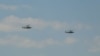 Російські ударні вертольоти Ка-52 в небі над Кримом, архівне фото