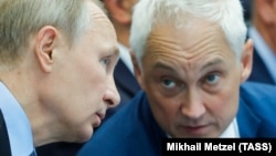Володимир Путін та Андрій Бєлоусов (зліва направо)