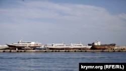Судна, підняті з води в порту Ялти. Архівне фото
