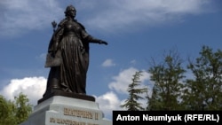 Пам'ятник російській імператриці Катерині ІІ у Сімферополі, 2016 рік